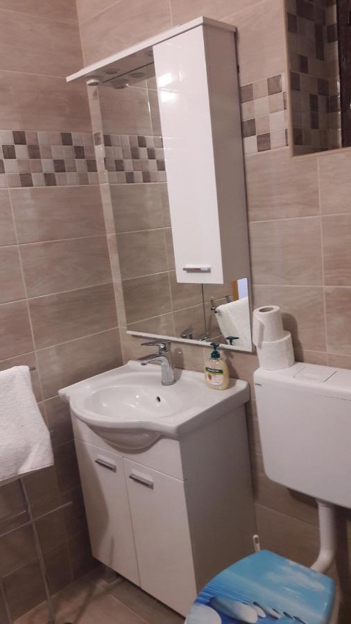 Soba Biondic Apartman Zengg Kültér fotó