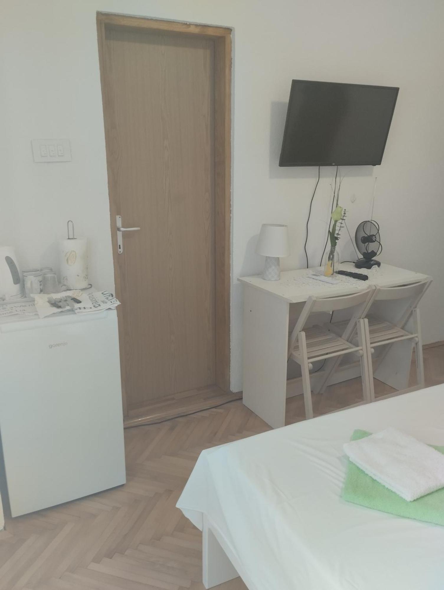 Soba Biondic Apartman Zengg Kültér fotó
